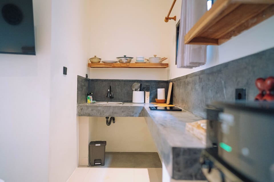 Fridge, stovetop, cookware/dishes/utensils