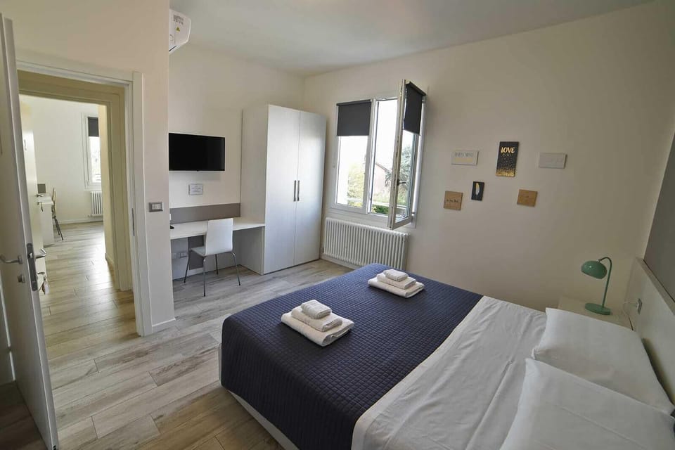 Double or Twin Room, Garden View