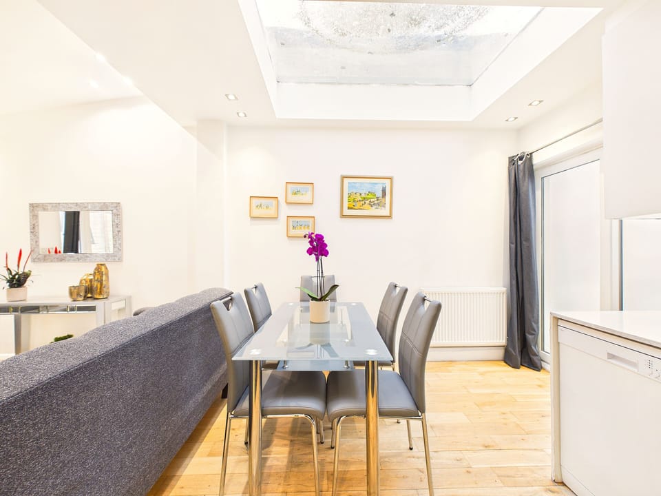 Comfort Apartment, Patio, Garden Area | Dining