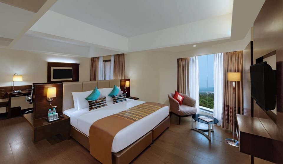 Minibar, in-room safe, desk, soundproofing