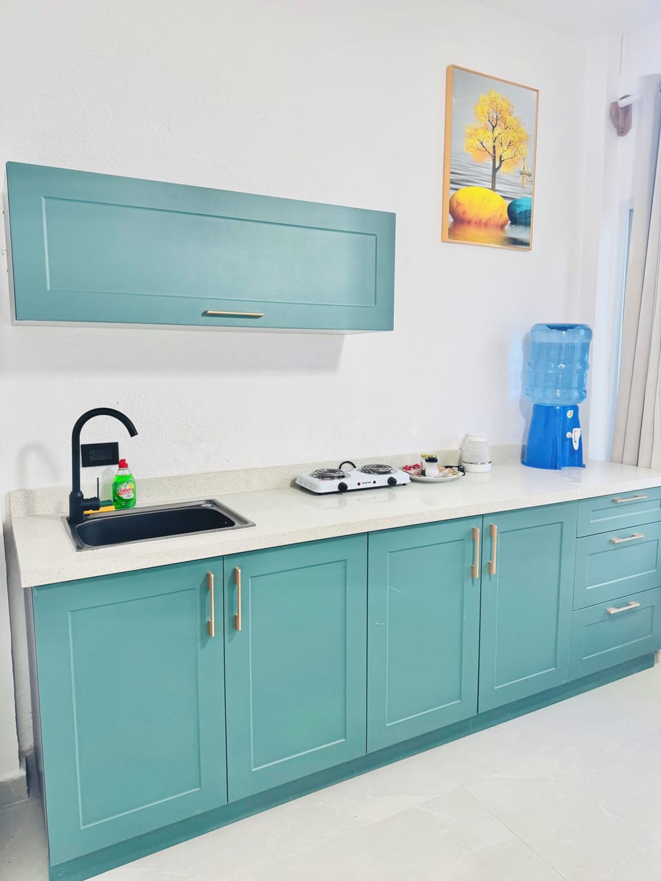 Family Quadruple Room, Lake View | Private kitchen