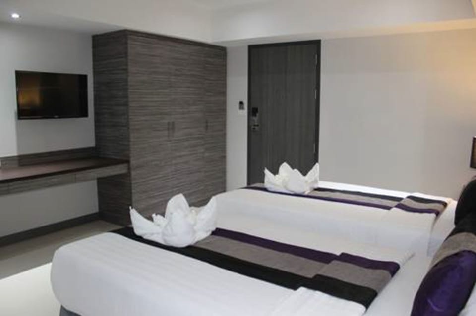 In-room safe, desk, rollaway beds, free WiFi