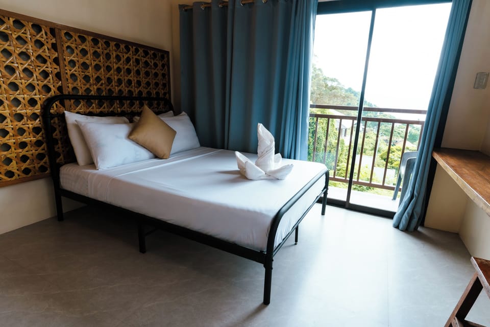 Deluxe Double or Twin Room, Balcony, Partial Sea View | Desk, laptop workspace, free WiFi