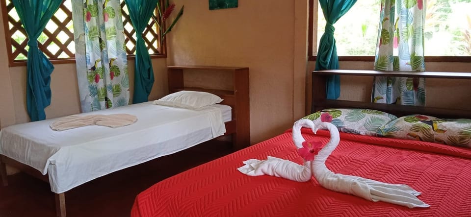 Deluxe Twin Room, Patio, River View | WiFi (free)