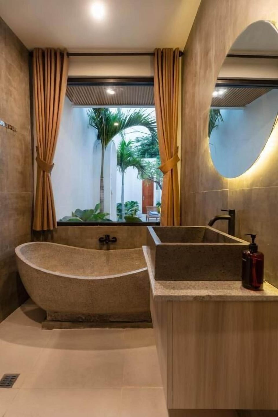 Villa, Pool View | Bathroom | Shower, hair dryer, slippers, towels