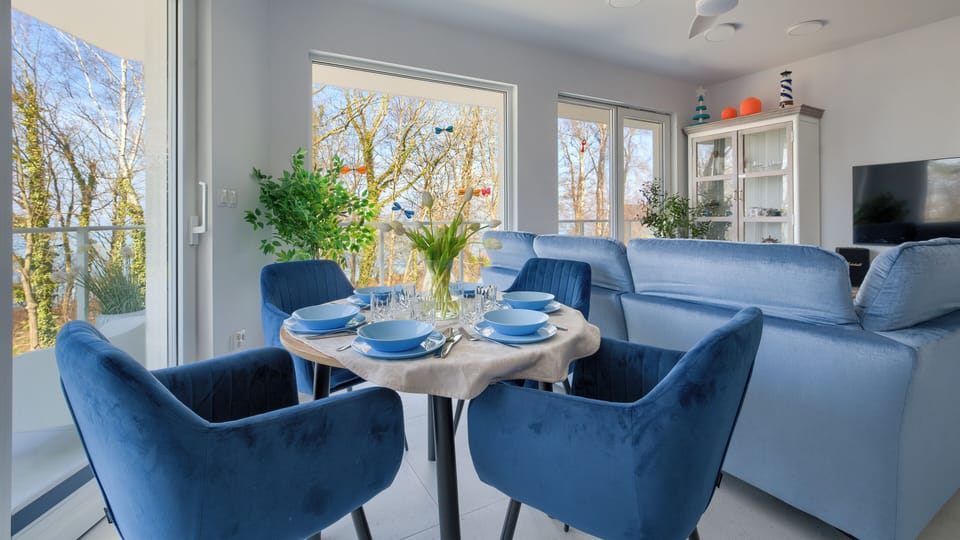 Apartment (27) | In-room dining