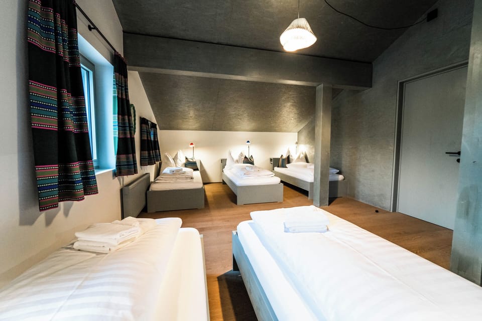 Comfort Room, Multiple Beds, Mountain View | Cribs (free), WiFi (free), bed sheets