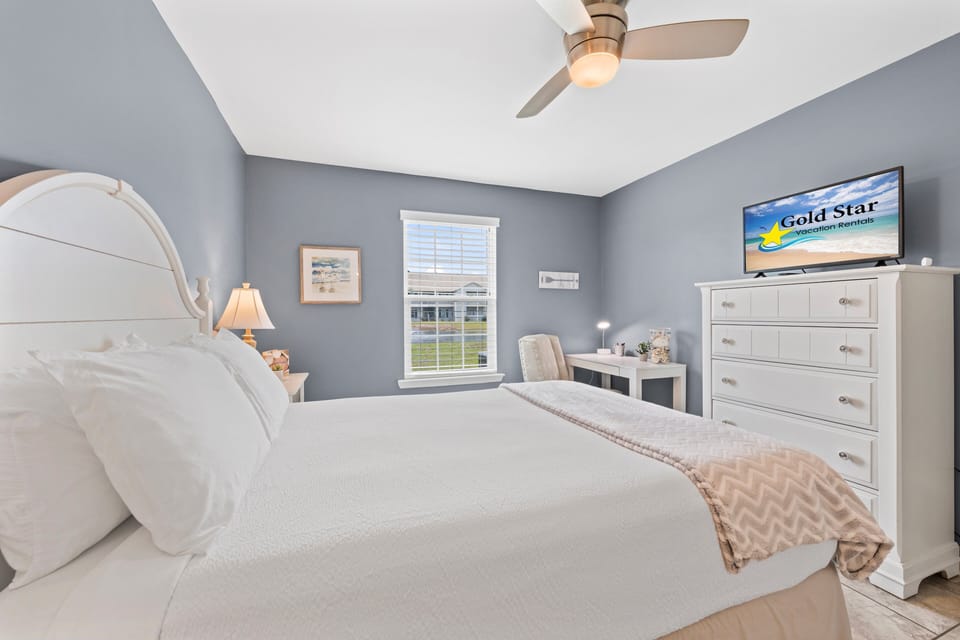 Condo, Multiple Beds, Patio, Garden View (Colony Club K6) | 3 bedrooms, desk, laptop workspace, iron/ironing board