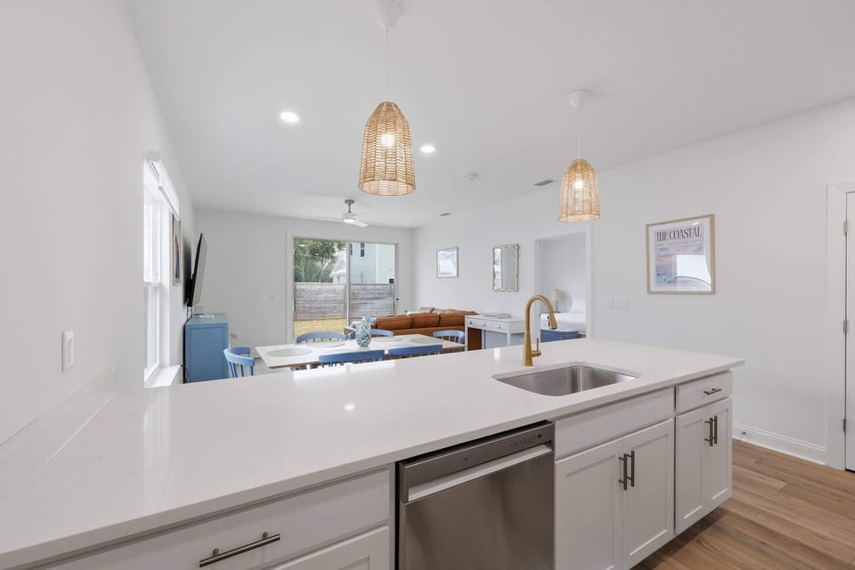 House, Multiple Beds, Patio, Garden View (Salt Run Bungalow) | Private kitchen