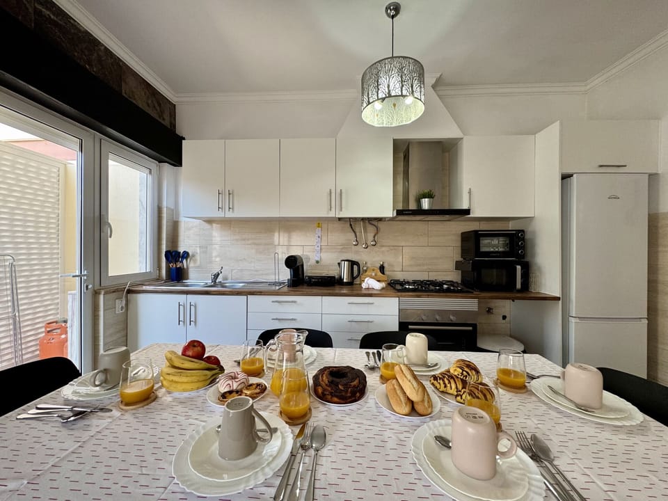 Microwave, coffee/tea maker
