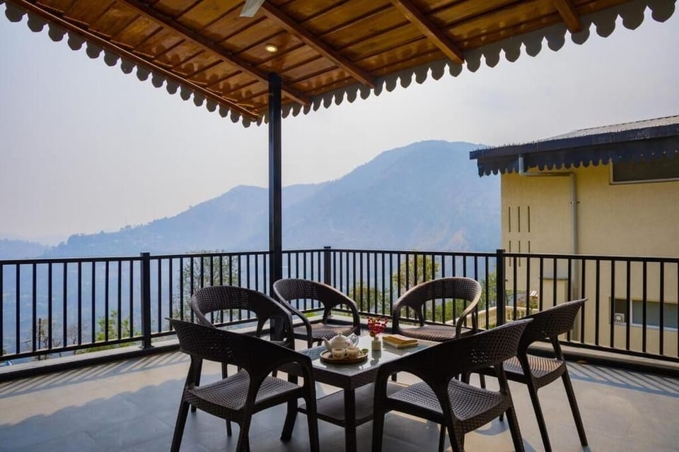 Deluxe Villa, Garden View | Terrace/patio