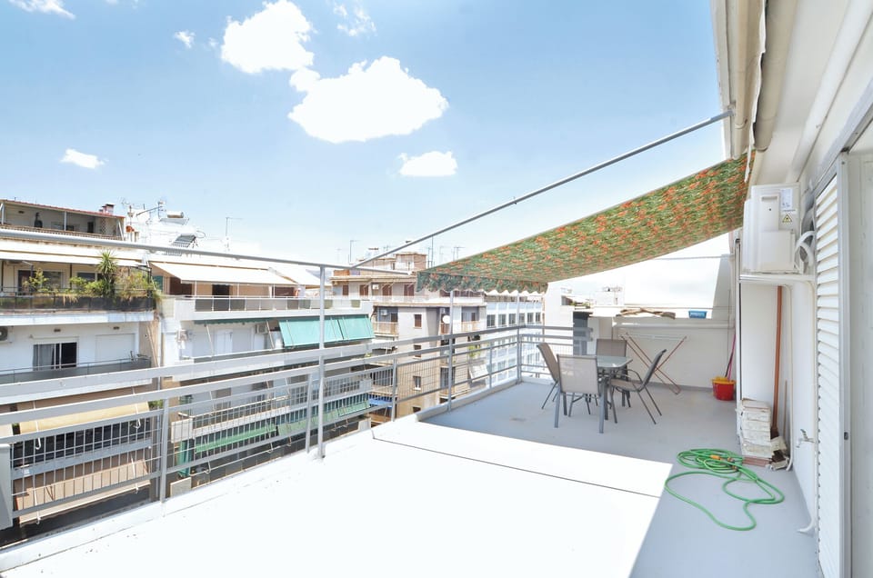 Apartment, Balcony, City View | Outdoor dining