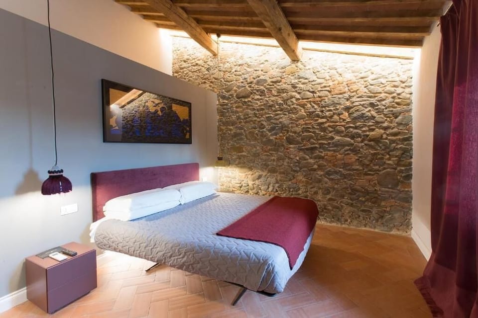 Superior Double Room, Patio, Hill View | In-room safe