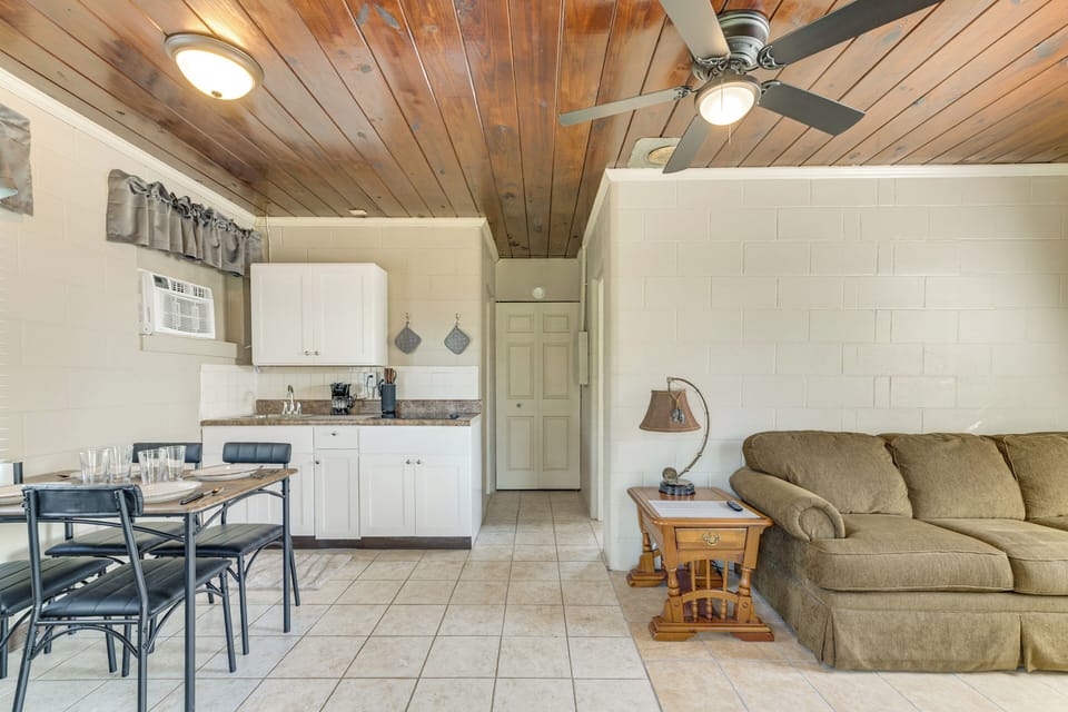 House (1 Bedroom) | Interior