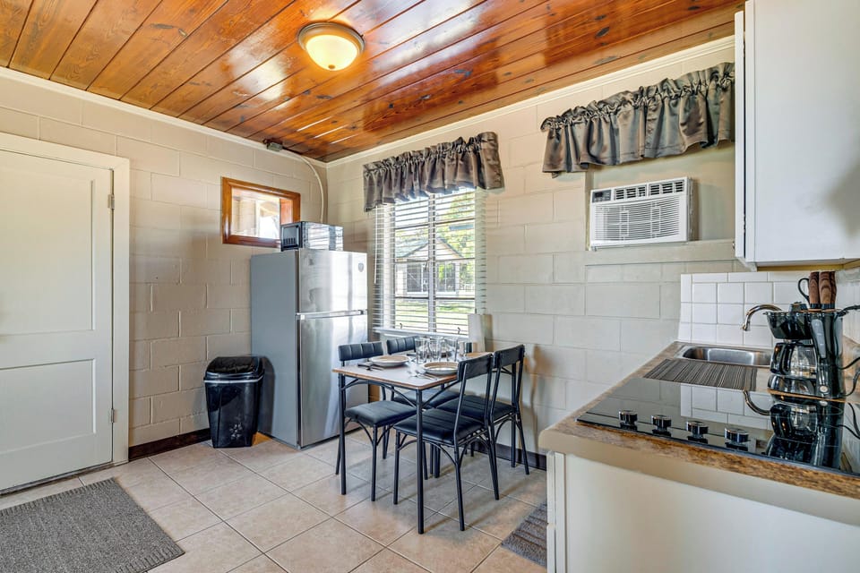 House (1 Bedroom) | Interior