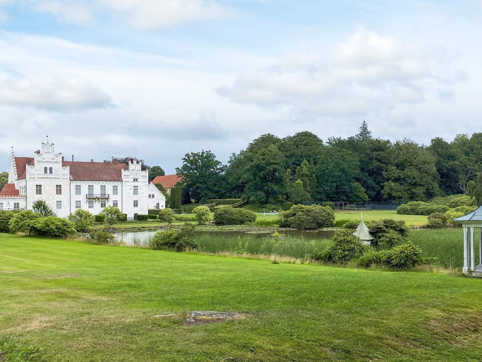 House | Property grounds