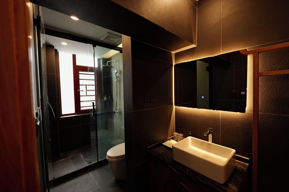 Economy Twin Room, City View | WiFi (free), individually decorated, bed sheets
