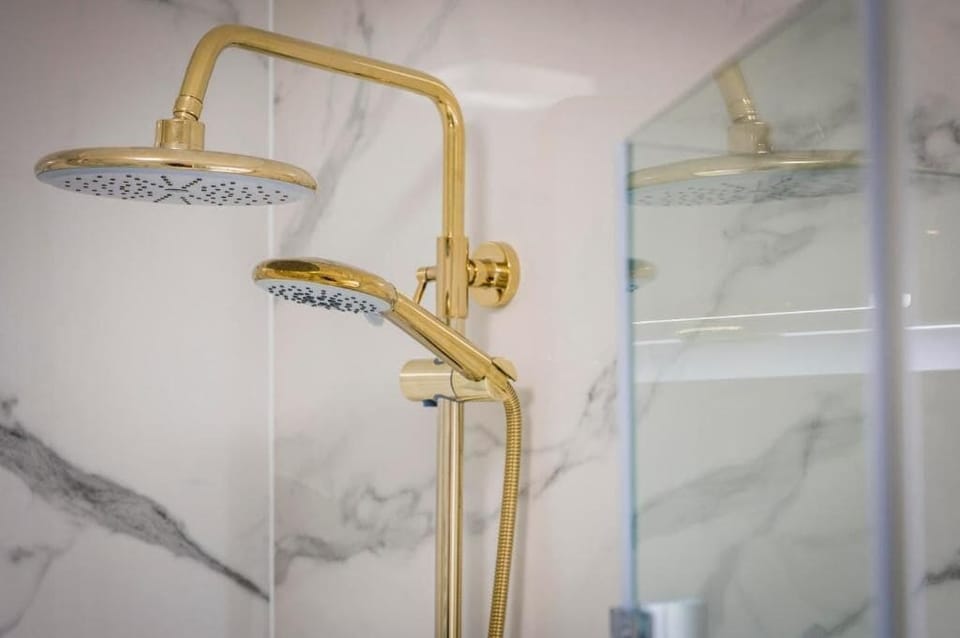 Apartment, Balcony | Bathroom