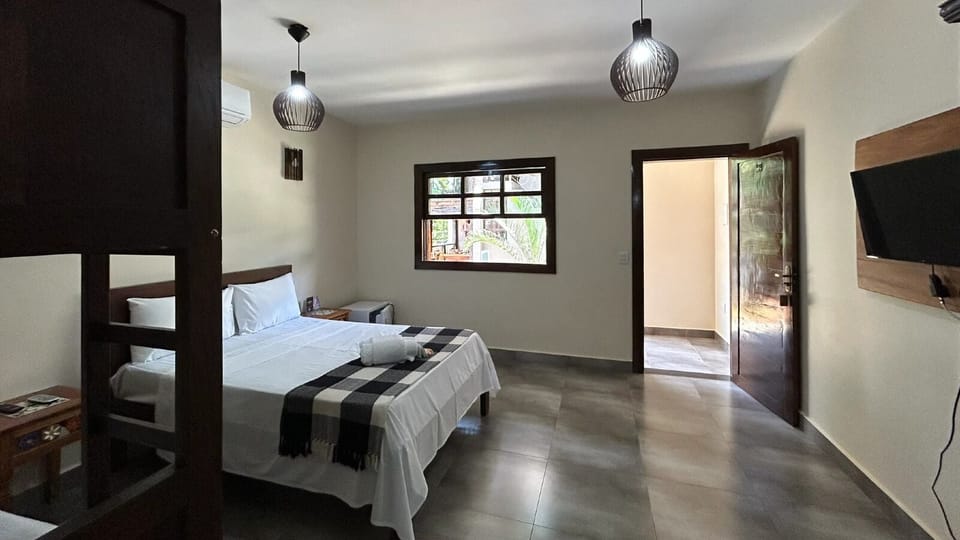 Deluxe Quadruple Room | Soundproofing, WiFi (free)