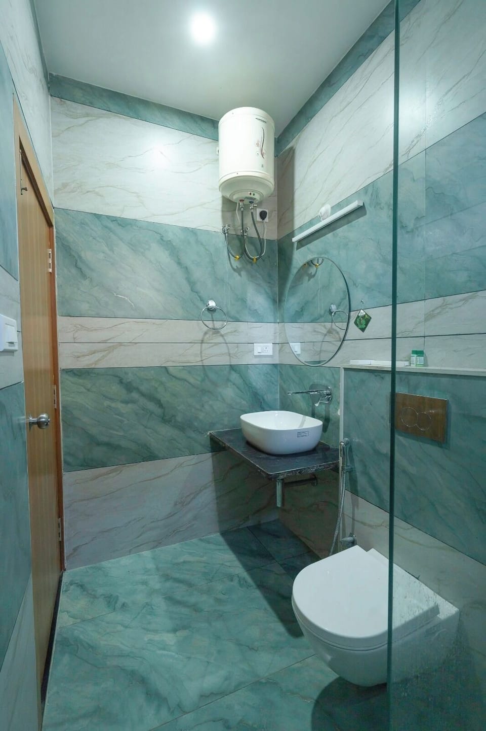 Deluxe Double Room | Bathroom