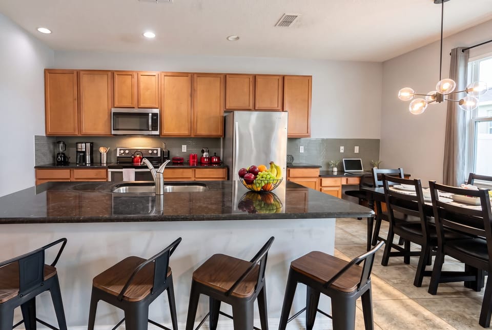 Sweet Retreat At Bella Vida House in Kissimmee
