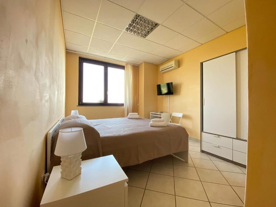 Double or Twin Room | Desk, free WiFi