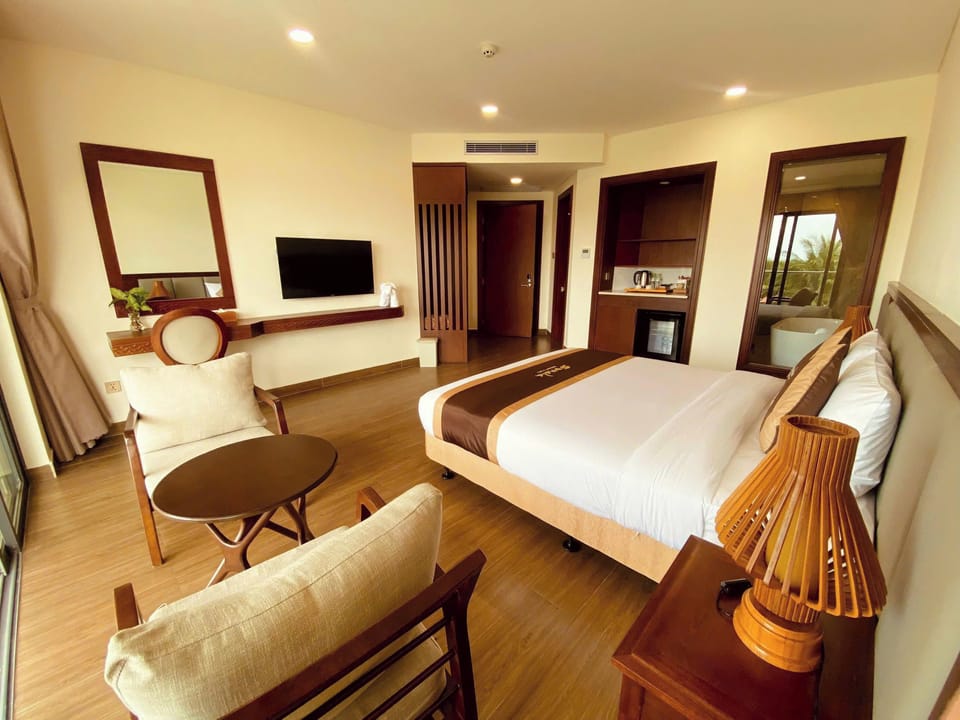 Minibar, in-room safe, desk, blackout drapes