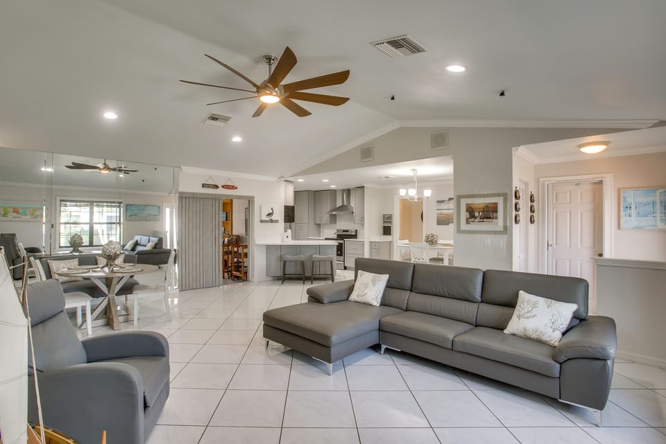 House (4 Bedrooms) | Interior