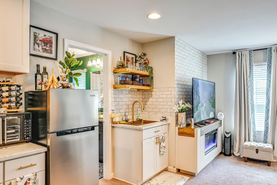 Apartment (0 Bedroom) | Interior