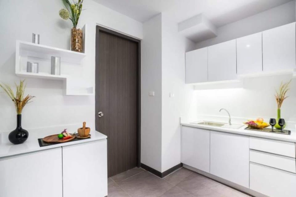 Suite | Desk, free WiFi, bed sheets