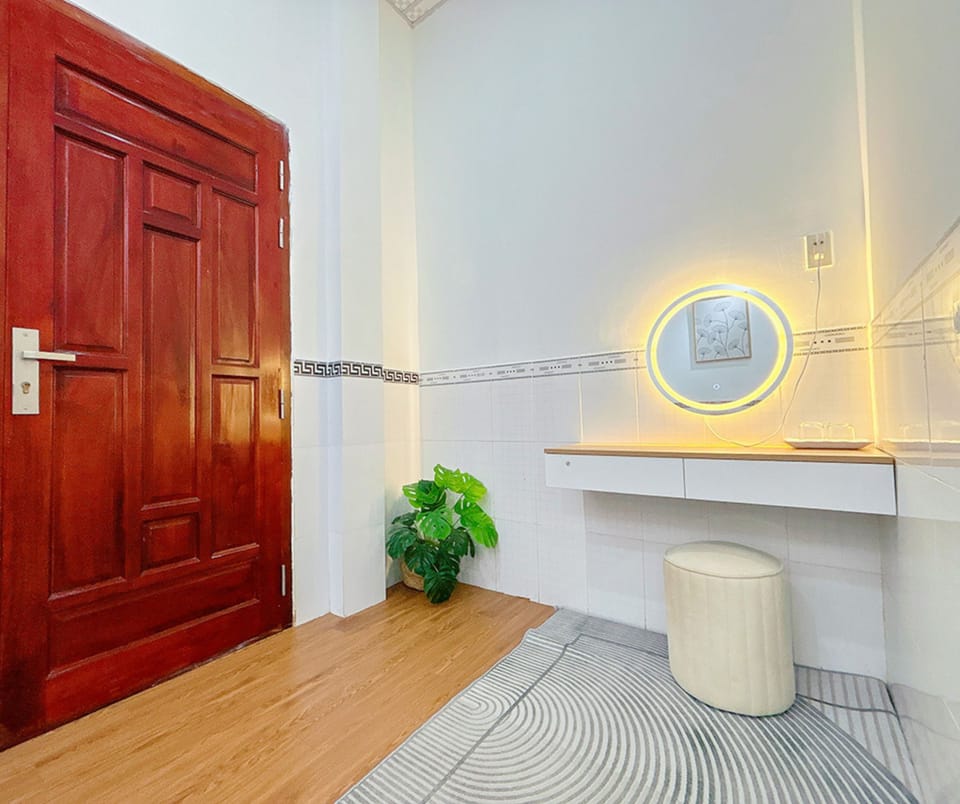 Quadruple Room | Minibar, desk, blackout drapes, soundproofing