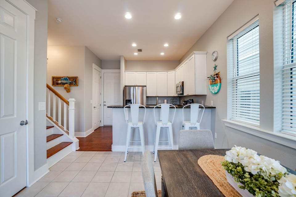 House, Multiple Beds (Waterside Village Cottage 3222 - Sand) | Dining