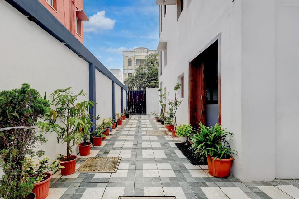 House | Reception