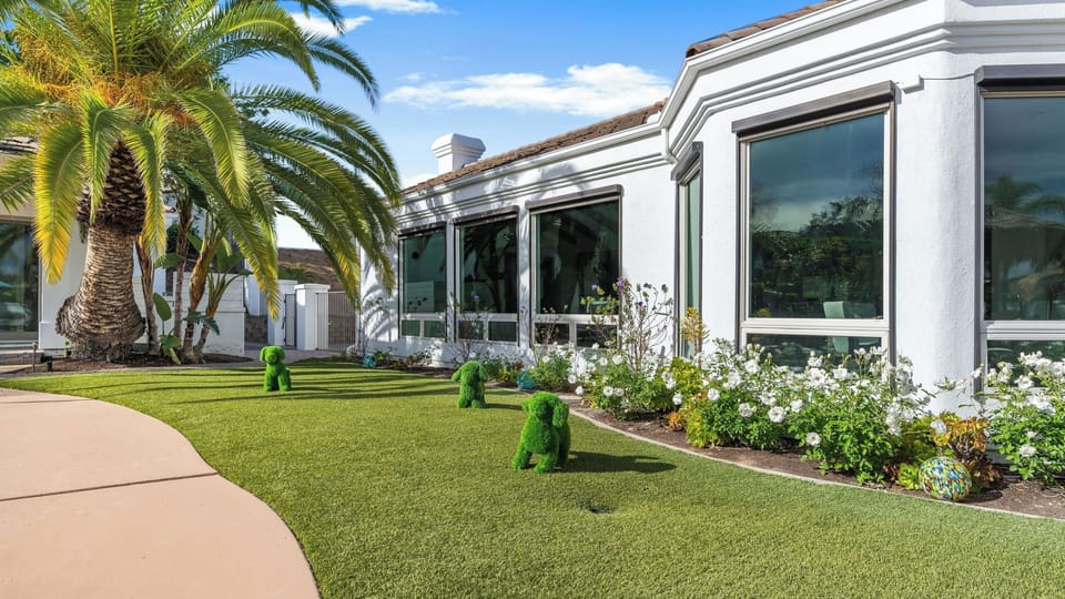 House (6 Bedrooms) | Interior
