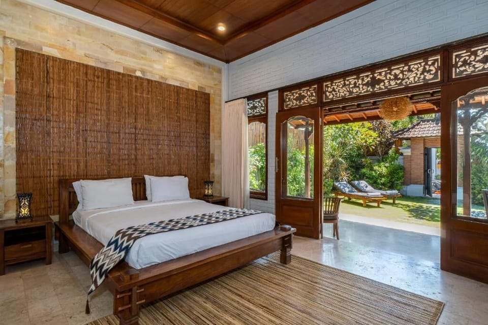 Villa, 3 Bedrooms, Private Pool, Pool View | In-room safe, desk, iron/ironing board, free WiFi