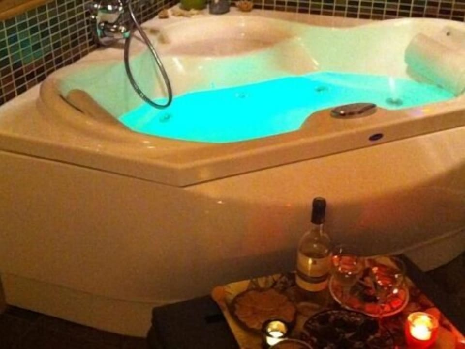 Deluxe Suite, Ensuite (Spa) | Bathroom