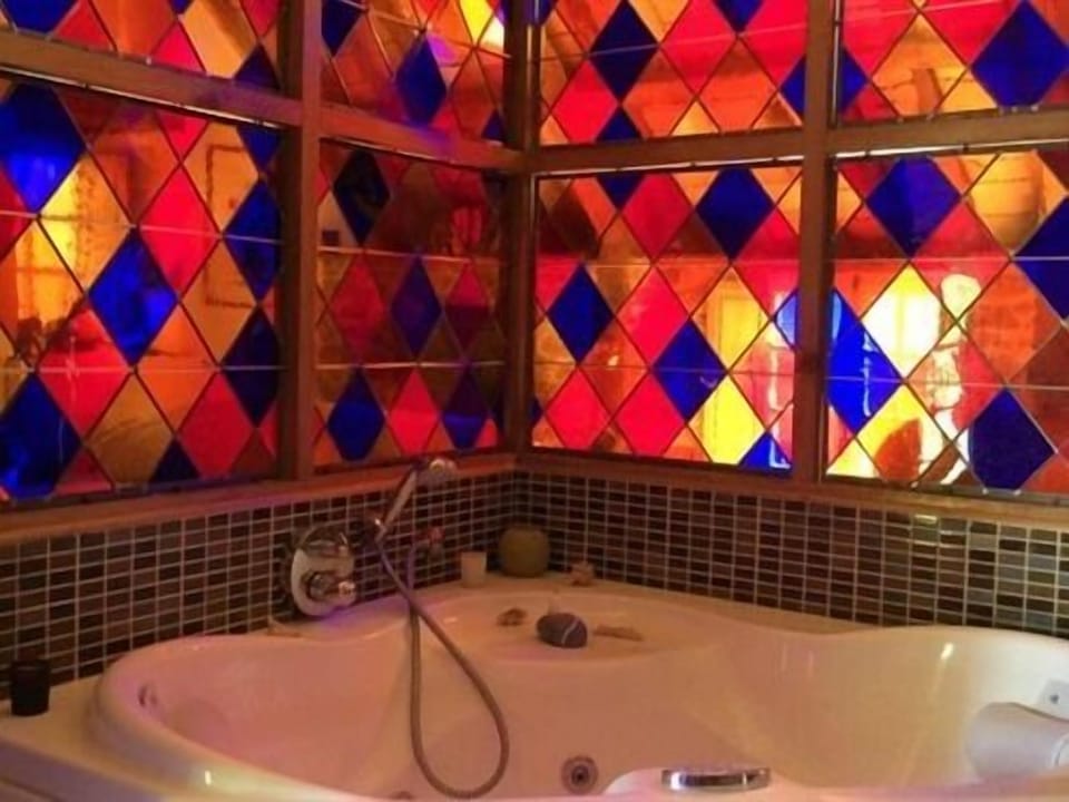 Deluxe Suite, Ensuite (Spa) | Bathroom