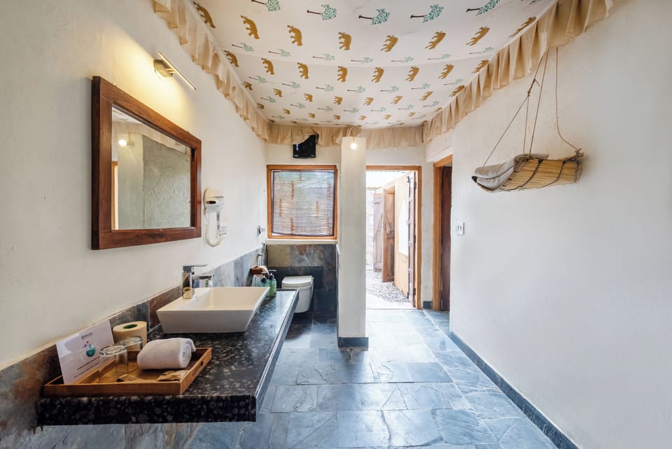 Superior Cottage, Garden View | Bathroom