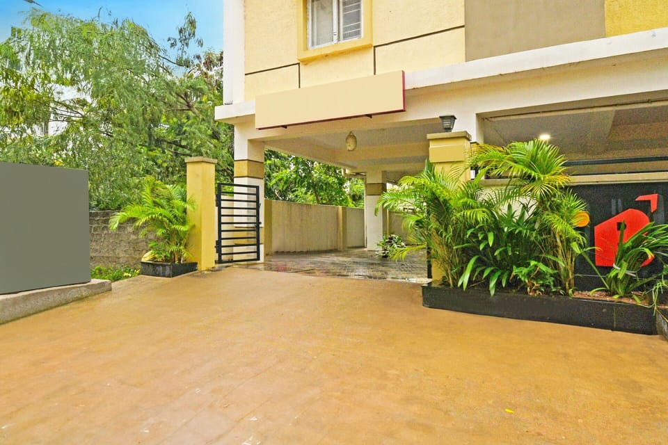 House | Reception