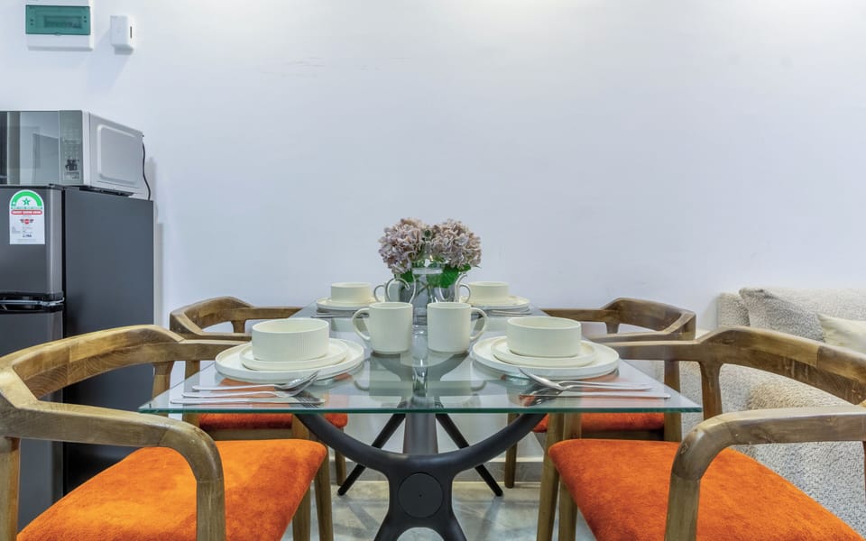 Comfort Apartment, Balcony, City View | Dining