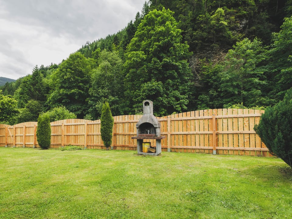 Deluxe Chalet, Mountain View | Property grounds