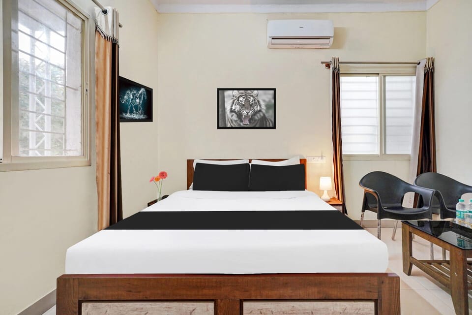 Deluxe Hebbal Mysore Green Orchid Resort House in Mysuru