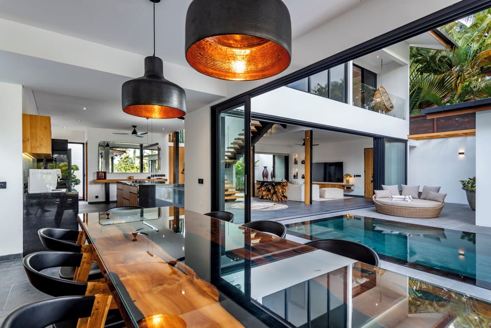 Villa, 3 Bedrooms, Private Pool, Garden View | Dining