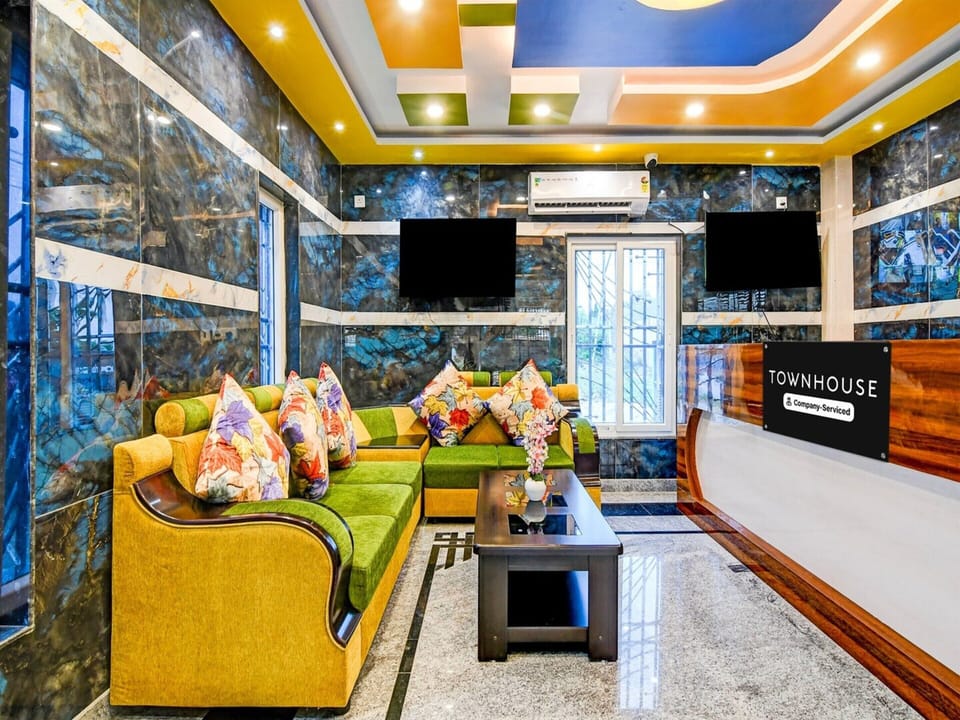House | Reception