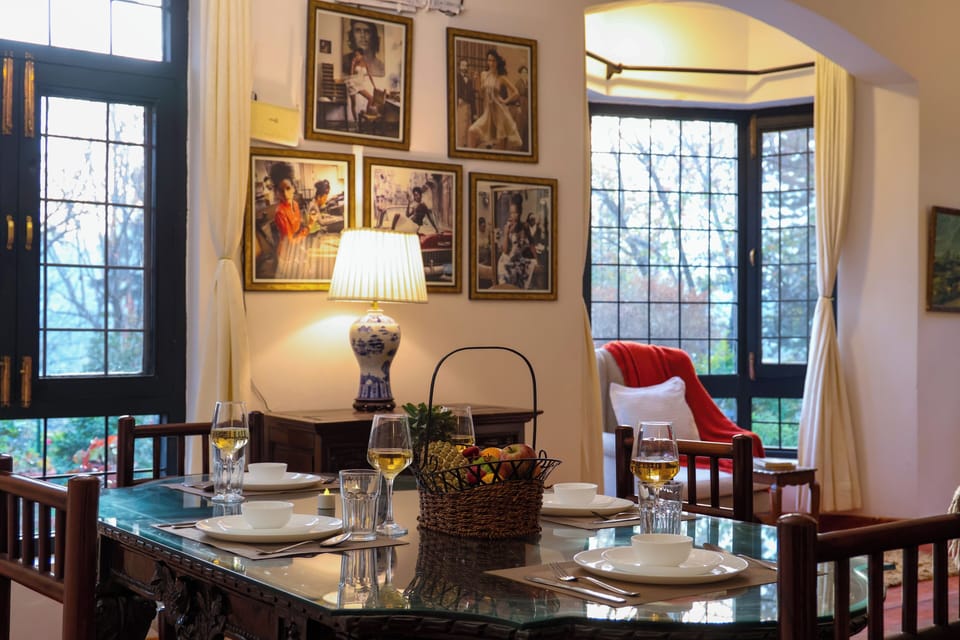 Deluxe Villa, Balcony, Mountain View | Dining