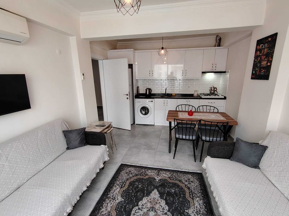 Standard Condo, Mountain View | Living area | TV