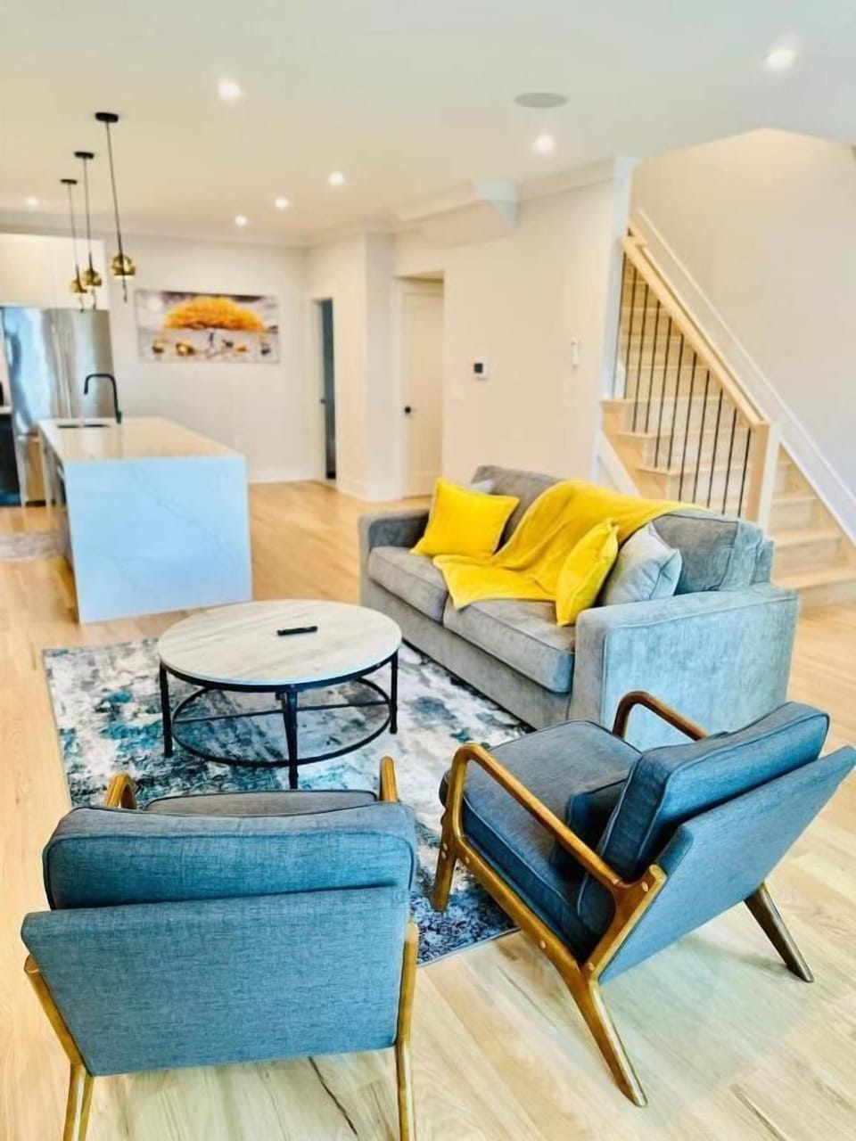 Luxury Condo, 4 Bedrooms, Non Smoking, Kitchen | Living area
