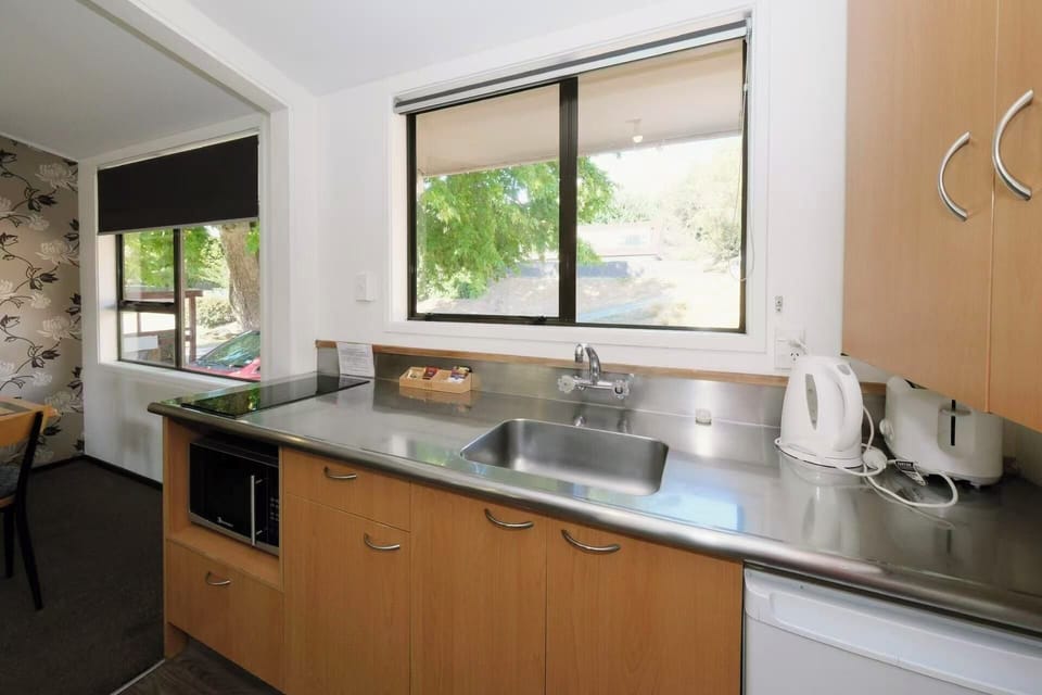 Superior Apartment, 2 Bedrooms, Mountain View | Private kitchen | Mini-fridge, microwave, cookware/dishes/utensils