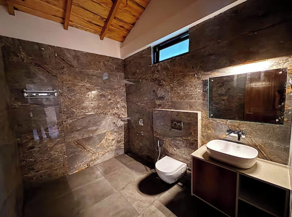 Shower, rainfall showerhead, slippers, bidet