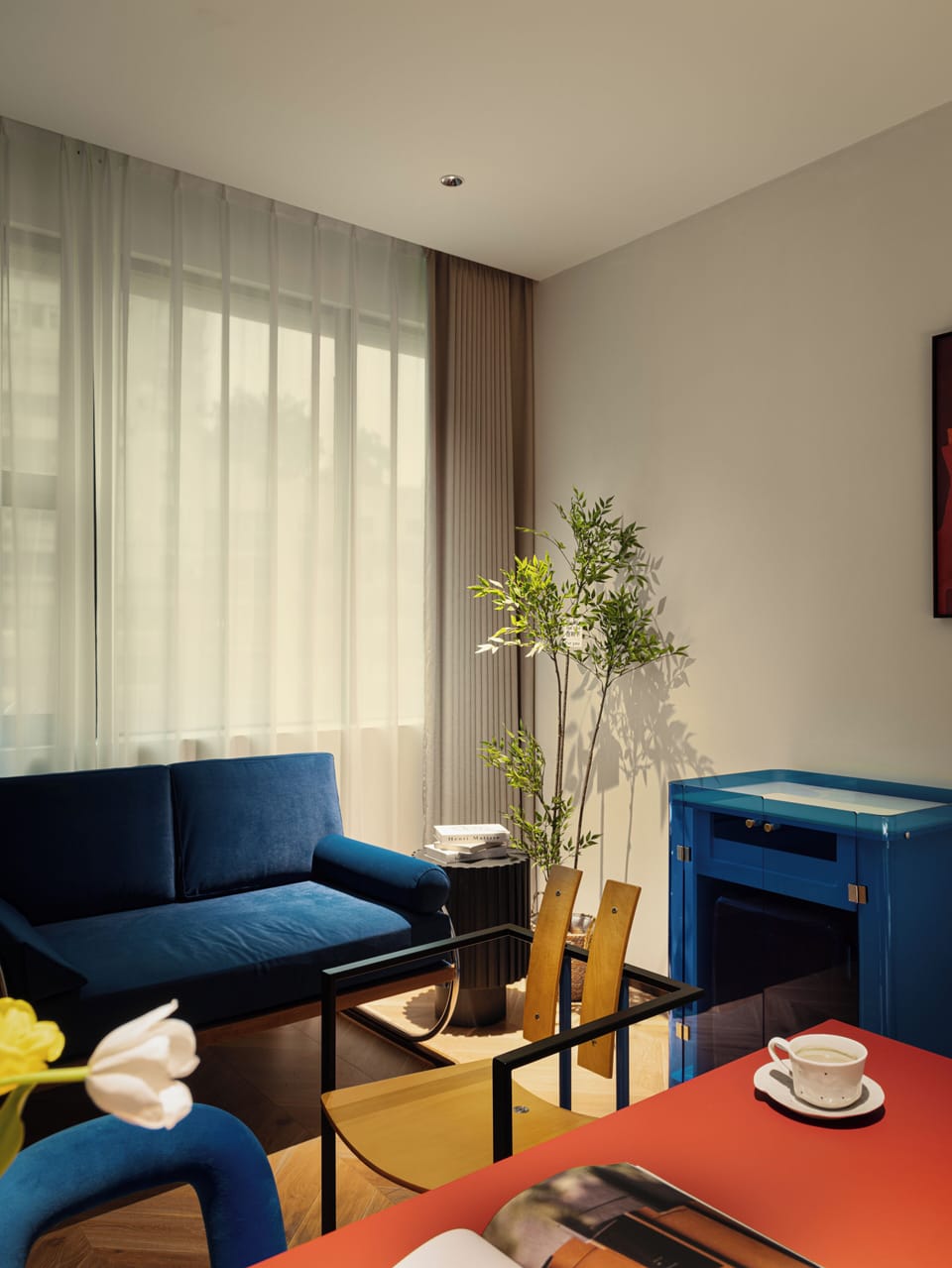 Design Double Room, City View | Living area